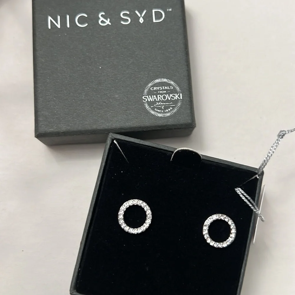 Nic & Syd Silver Swarovski Crystal Earrings 1/2” round Circle_2